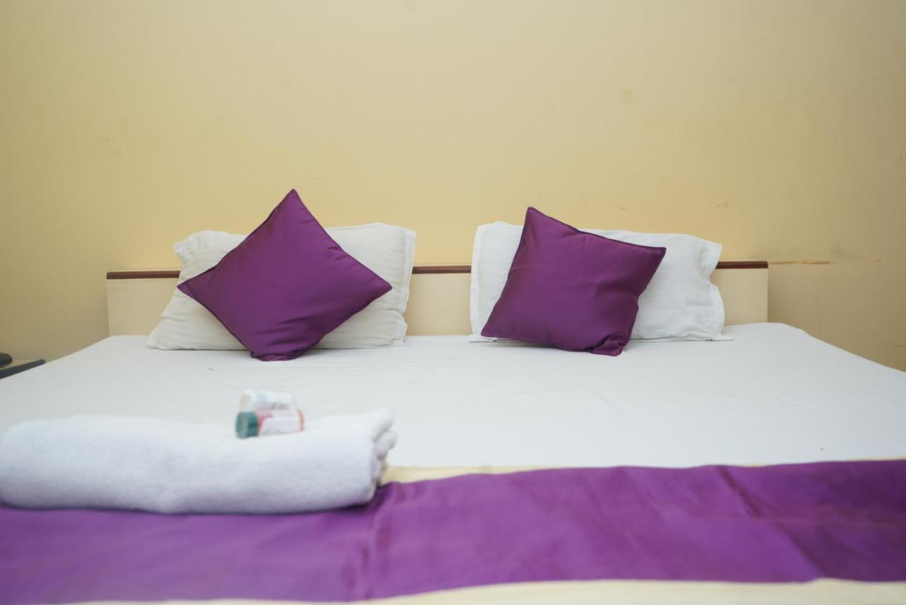 קאנפור Hotel Nirmal Palace מראה חיצוני תמונה